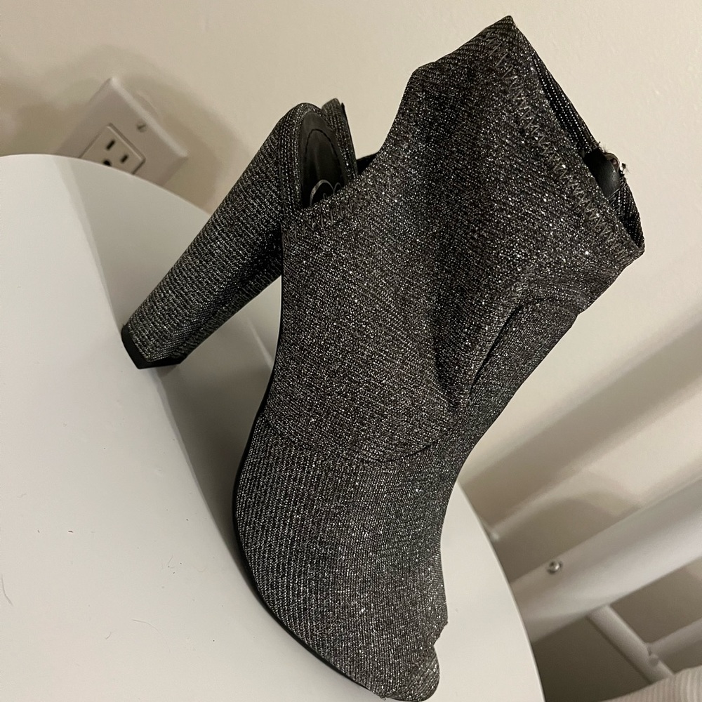 Grey Sparkle Ankle Heel